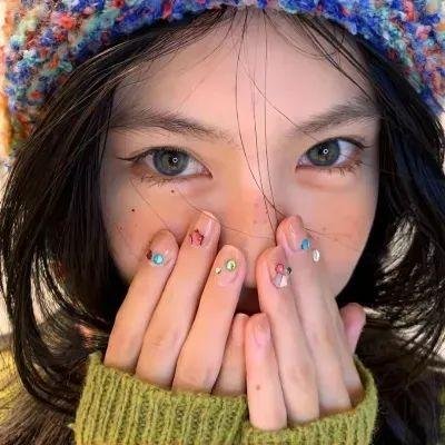 歌唱动荡的青春